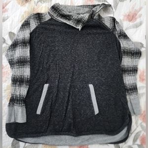 Maurices sweater size 2